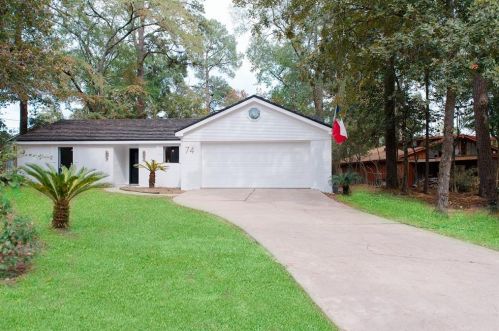 74 Tubac St, Conroe TX  77304-1262 exterior
