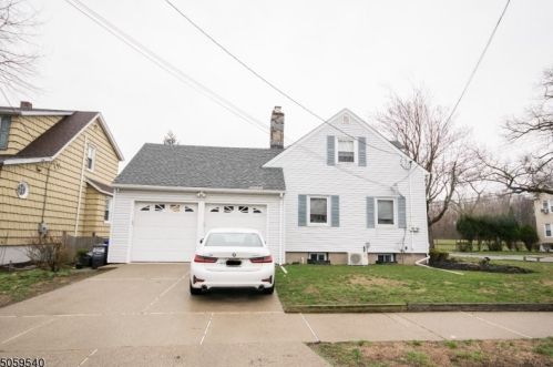 208 Totowa Rd, Paterson NJ 07512-2071 exterior