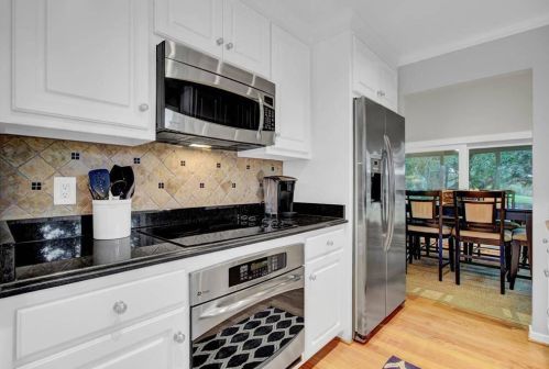 29 Fairway Dunes Ln, Isle Of Palms SC  29451-2840 exterior
