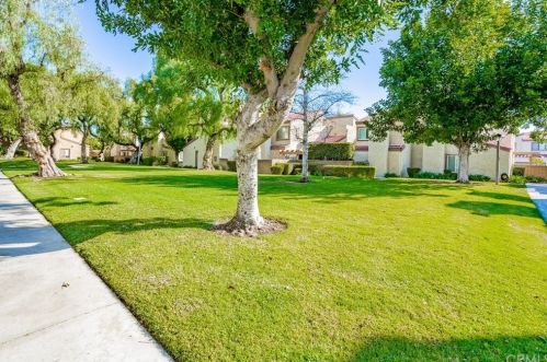 2764 Via Hacienda, Fullerton, CA 92835-2825