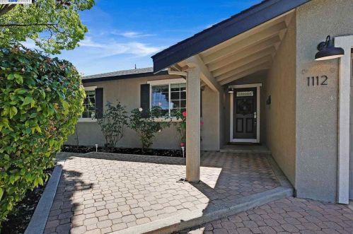 1112 Crystal Cir, Livermore, CA 94550-5124