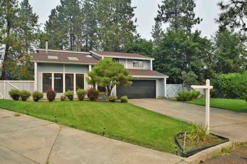 10813 Humboldt Dr, Spokane, WA 99218-1524