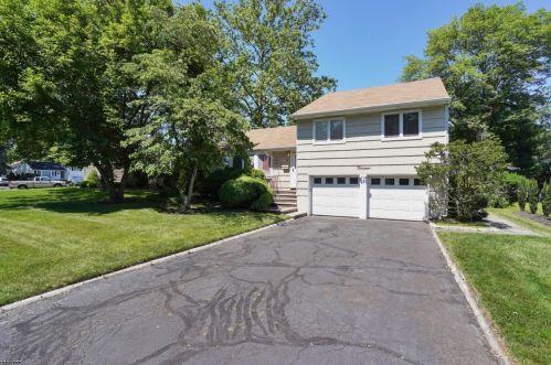 14 Shetland Dr, Cranford, NJ 07016-2929
