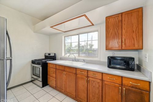 163 Campus Ave, Upland CA  91786-6830 exterior