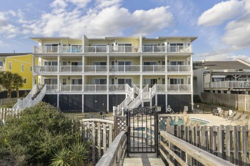1006 Ocean Blvd, Isle Of Palms SC  exterior