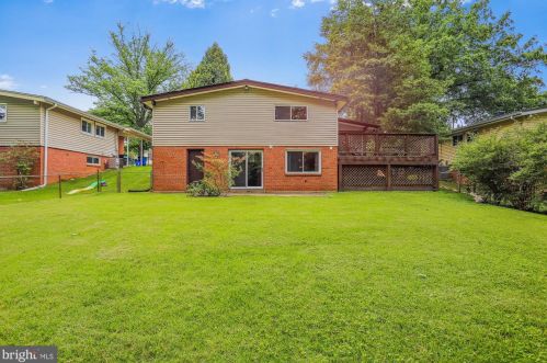 11510 Lockhart Pl, Silver Spring MD 20902-3166 exterior