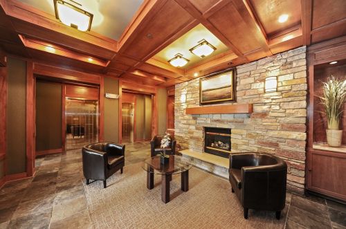 100 Prairie Park Dr, Wheeling IL  60090-2723 exterior