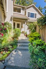 1257 195th St, Seattle, WA 98133-3638