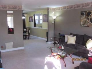 445 Howell St, Philadelphia, PA 19120-1112