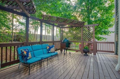 1717 Kinsmon Cv, Marietta, GA 30062-8173