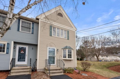 941 Fox Hollow Dr, Hudson, NH 03051-4888