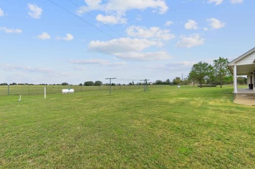 180 Youngs Pr Rd, Webberville TX 78621-5537 exterior