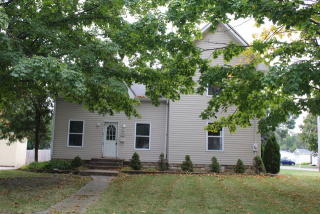 656 Edward St, Sycamore, IL 60178-2009