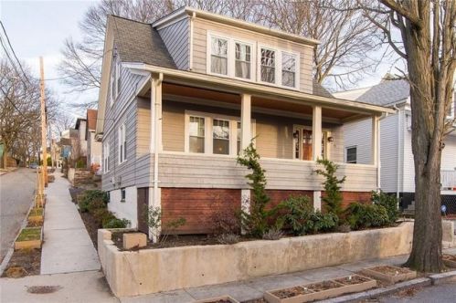 45 Knowles St, Providence, RI 02906-1850
