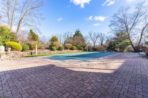4 Theodore Dr, Dover NJ  07869-1913 exterior