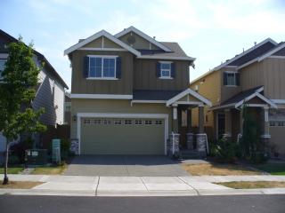 3951 62nd Ave, Tacoma, WA 98424-2377