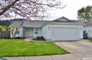 2173 Mickie Dr, Lebanon OR  97355-3874 exterior