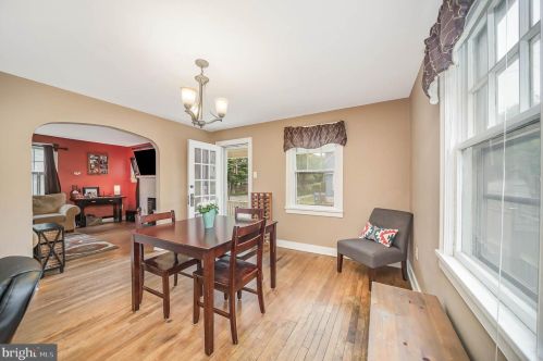 102 Willow St, Carlisle PA  17013-3931 exterior