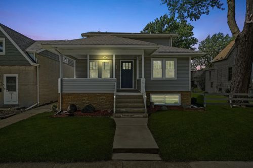 4238 Madison Ave, Brookfield, IL 60513-1816