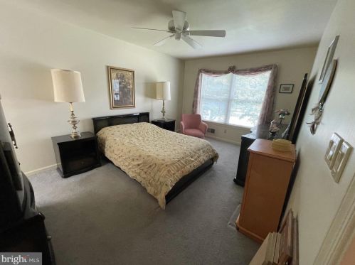 112 Bentley Ln, Lancaster PA  17603-6223 exterior