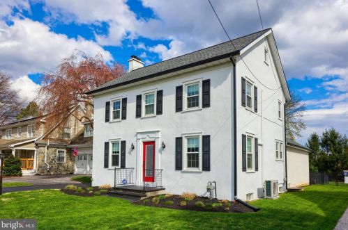 2279 George St, York, PA 17403-4512