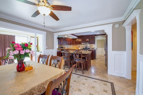 501 West St, Anaheim CA  92801-5951 exterior