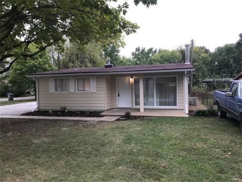 1326 Saint Zita Ln, East Saint Louis, IL 62206-2225