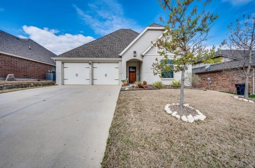 8920 Armstrong Ct, Fort Worth TX  76126-2452 exterior