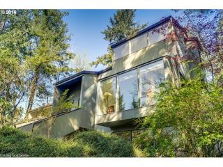 4209 Westdale Dr, Portland, OR 97221-3154