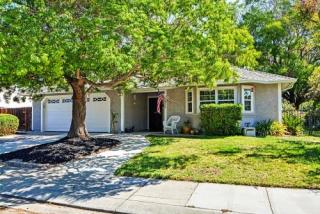 551 April Way, Manteca, CA 95336-3240