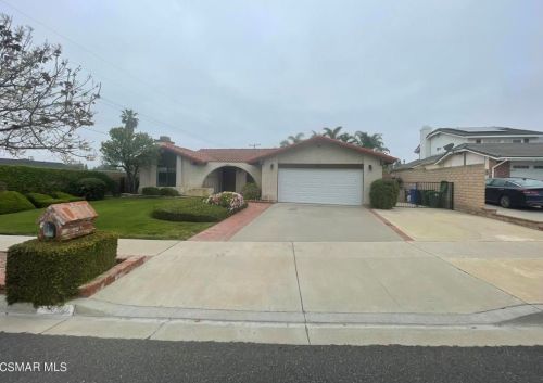 3678 Martz St, Simi Valley, CA 93063-1097