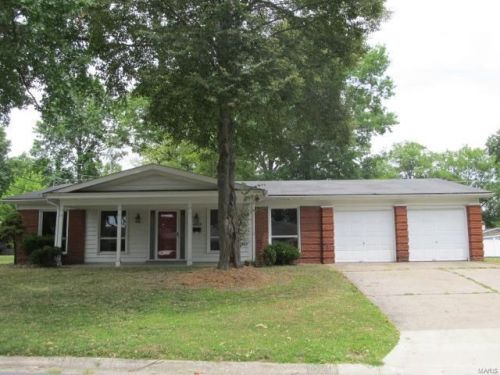4313 Wedgewood Dr, Alton, IL 62002-6940
