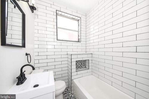 2517 Clarion St, Philadelphia PA  19148-4315 exterior