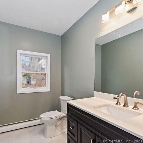 22 Lake Rd, Coventry CT  06238-2025 exterior