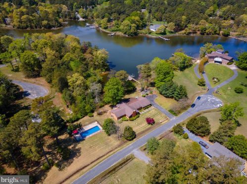 127 Albatross Ln, Montross, VA 22520-4008