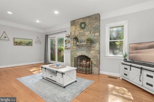 10871 Lockwood Dr, Silver Spring MD 20901-4514 exterior