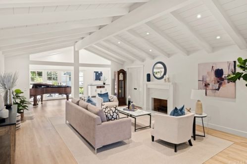 11602 Ranch Hl, Santa Ana, CA 92705-3130