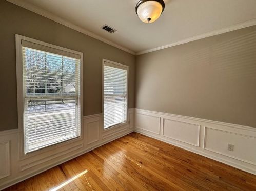 2403 Walnut Tree Ln, Buford, GA 30519-2254