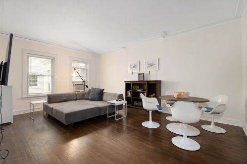 435 Aldine Ave, Chicago, IL 60657-3636