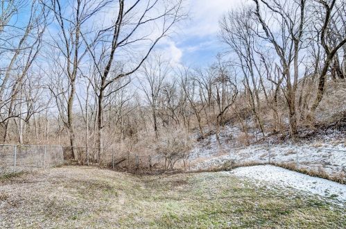 1216 Carson Ave, Cincinnati OH  45215-3122 exterior