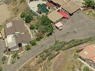 9073 Westhill Rd, Lakeside, CA 92040-3618