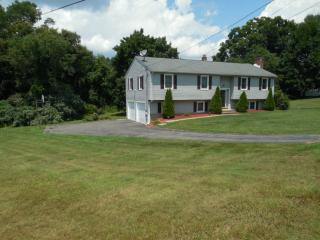 264 Rolling Hill Ln, Southington, CT 06489-2363