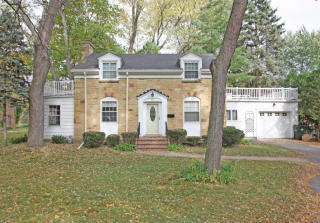 401 Winsor Dr, Antioch, IL 60002-1315