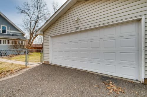 141 Cretin Ave, Saint Paul MN  55104-5702 exterior
