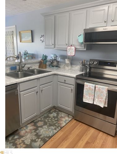 511 Cambridge Way, Loganville, GA 30052-9218