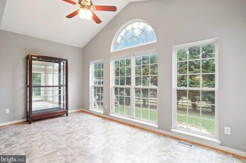 49 Pebble Beach Cir, Charles Town WV  25414-4061 exterior