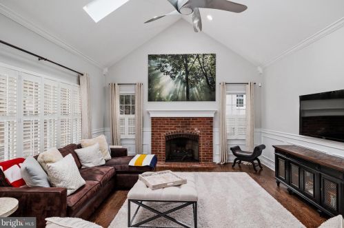 3 Kings Ln, Tavistock NJ 08033-1230 exterior