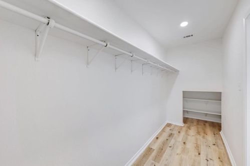 8029 Evadean Cir, Austin TX  78745-8004 exterior