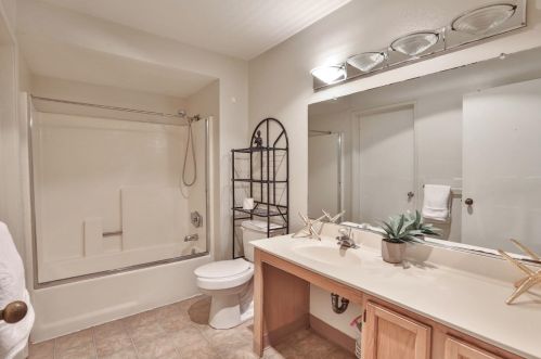 2225 23rd St, San Francisco CA  94107-3266 exterior
