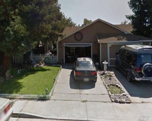 354 Temple Dr, Vacaville, CA 95687-5148